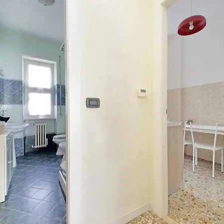 Domus 68 - With Terrace Apartamento Roma